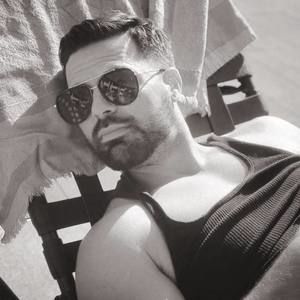 Meet your Posher, Justin